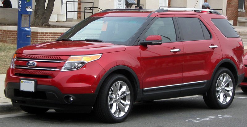 2011_Ford_Explorer_Limited_--_02-07-2011.jpg