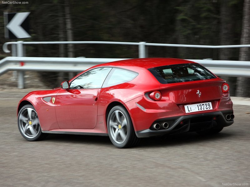 Ferrari-FF_2012_800x600_wallpaper_7d.jpg