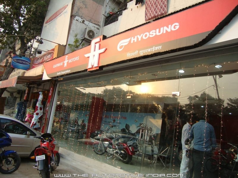 Hyosung Delhi Showroom 1.JPG