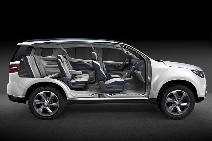 2013-chevrolet-trailblazer-gets-real-with-new-photos-and-videos-medium_6.jpg