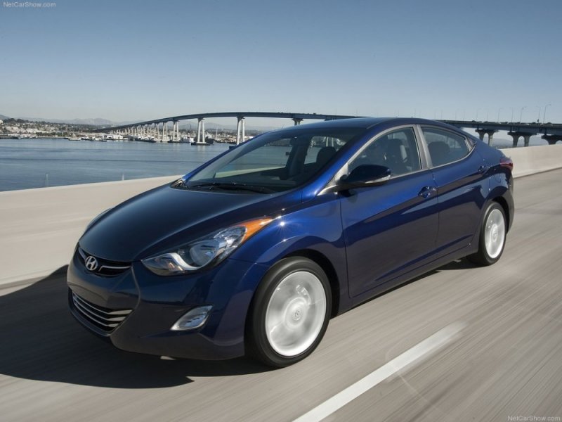 Hyundai-Elantra_2011_1024x768_wallpaper_0a.jpg