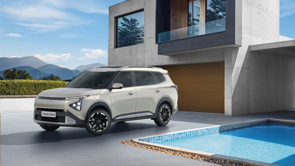 Kia-Carens-Clavis-1.jpg