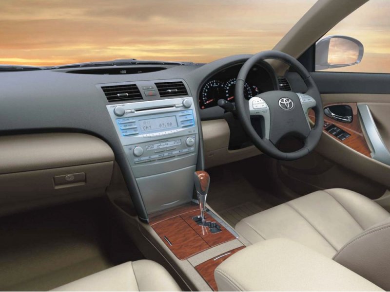 new_toyota_camry_66.jpg