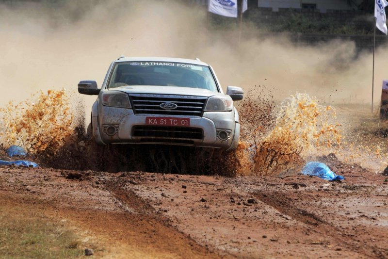 Rally driver Jagat Nanjappa at the Great Ford Endeavour Drive, Bangalore.jpg