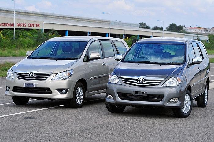 toyota innova new old comparison.jpg