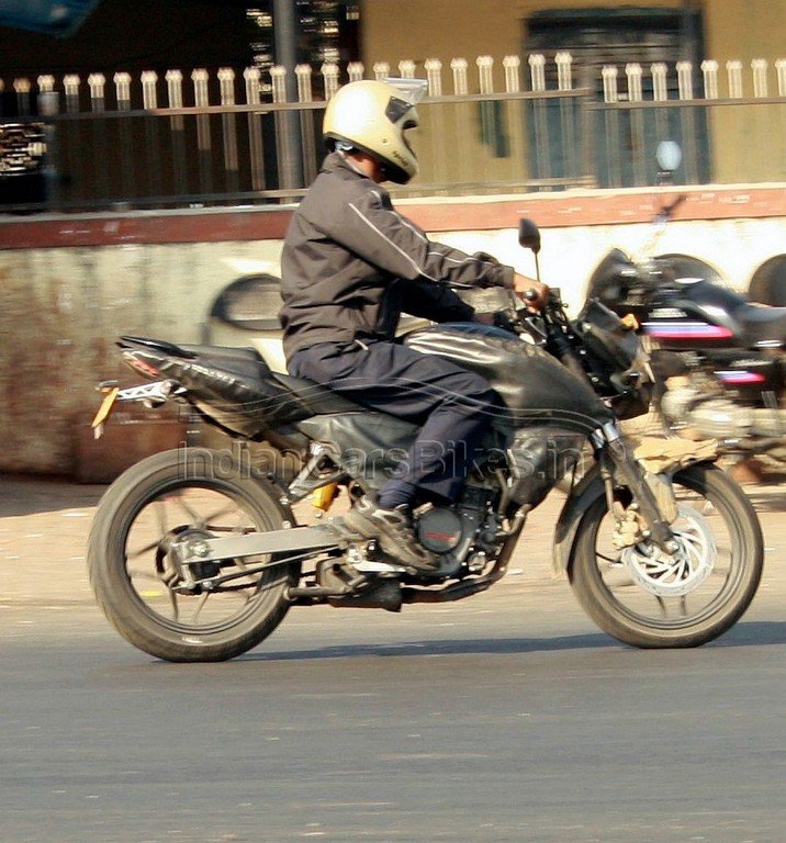 2012_Bajaj-Pulsar_side.jpg