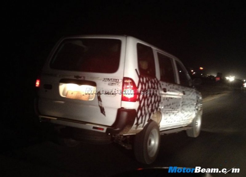 2012_Chevy_Tavera_Facelift_Spied.jpg