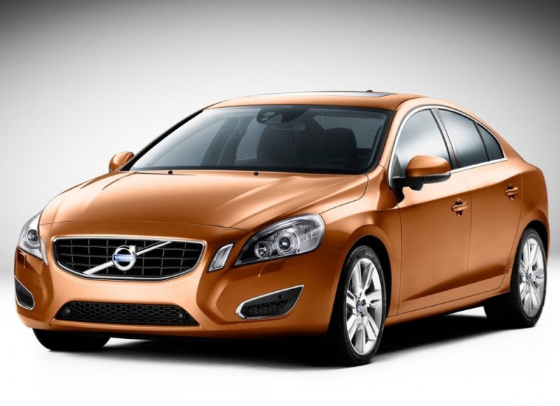 2011-Volvo-S60-Sedan2.jpg