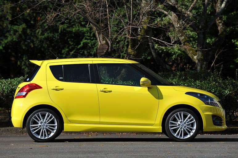 2012-Suzuki-Swift-Sport-5-door-2.jpg