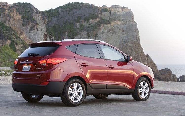 2010-hyundai-tucson-right-side-rear-three-quarter.jpg