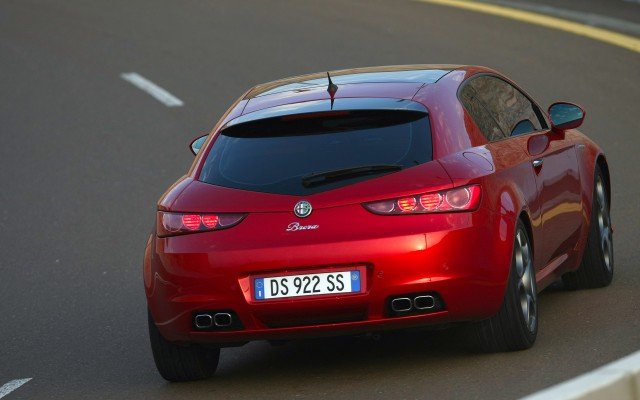 2009-alfa-romeo-brera-wallpaper-640x400.jpg