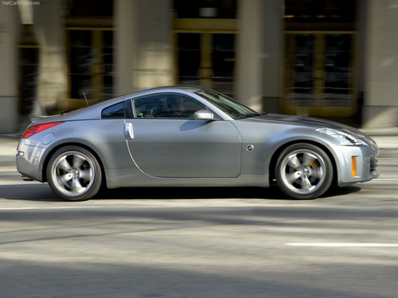 Nissan-350Z_2006_1024x768_wallpaper_03.jpg