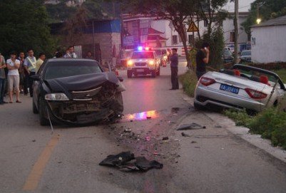 maserati-crash-china-2.jpg