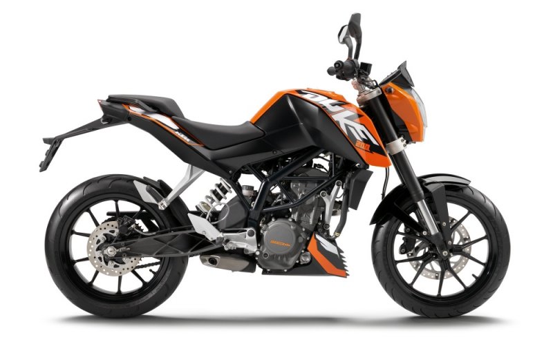 2012-KTM-200-Duke-Right-Angle.jpg