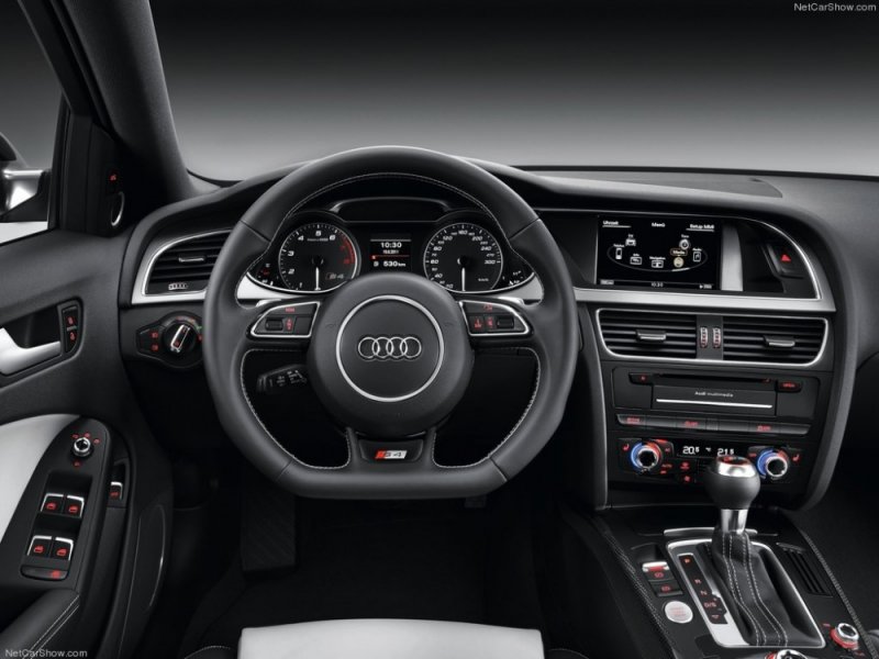 Audi-S4_2013_1024x768_wallpaper_0f.jpg