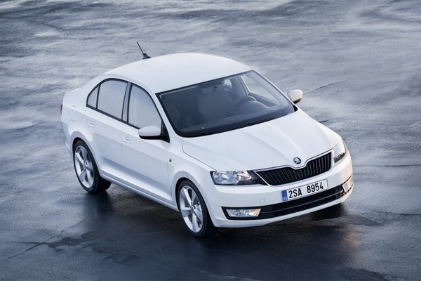 Skoda-Rapid-officially-unveiled-Launch-later-this-year-Photos-2.jpg