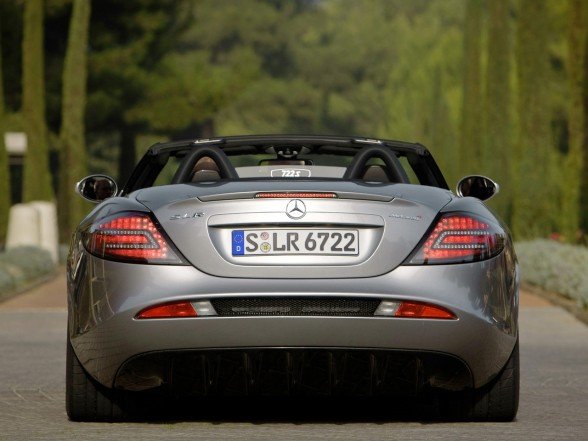 2009-mercedes-benz-slr-mclaren-roadster-722-s-rear-picture-588x441.jpg