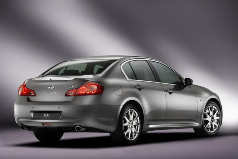 Infiniti G37.jpg