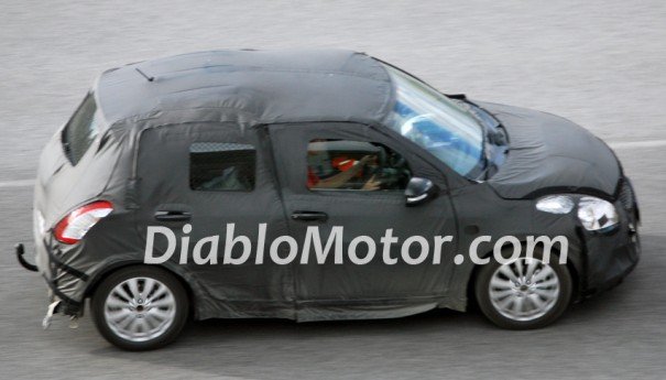 2011-suzuki-swift-1.jpg