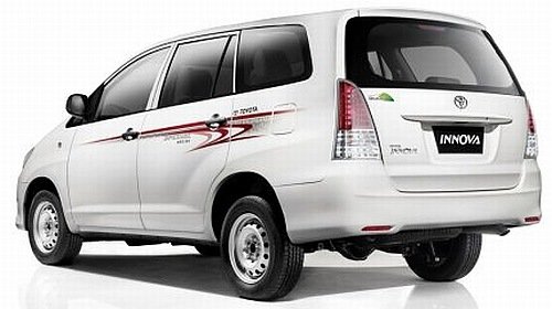 Toyota_Innova_Special_Edition-2.jpg