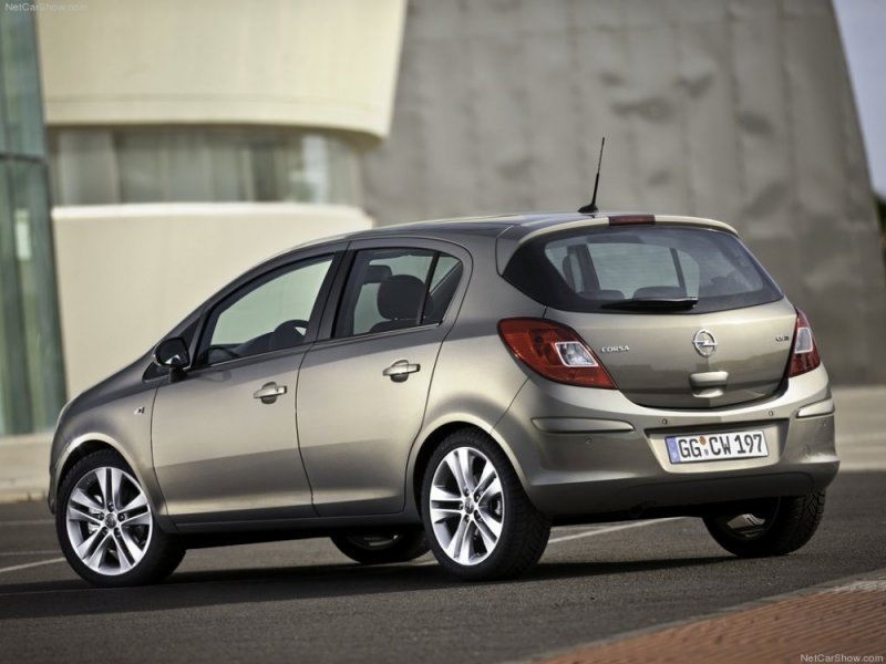 Opel-Corsa_2011_1024x768_wallpaper_3c.jpg