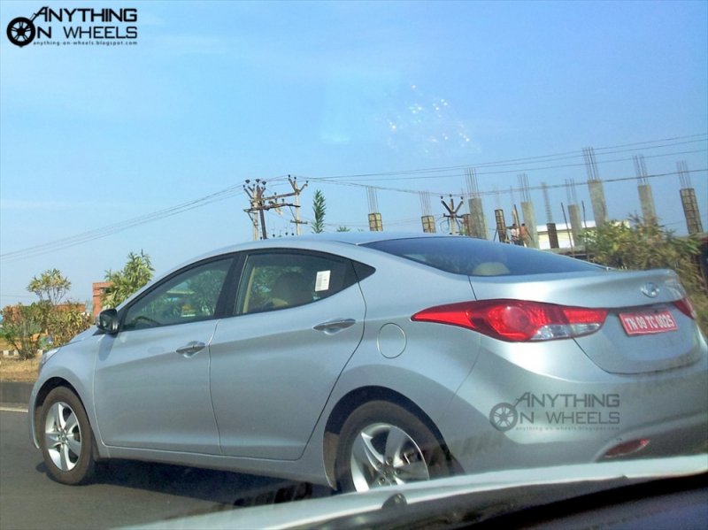 Fluidic-Hyundai-Elantra-Launch-India.jpg