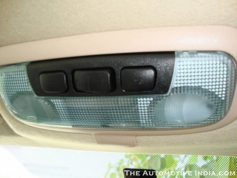 ford-fiesta-classic-auto-dim-interior-lamps.jpg