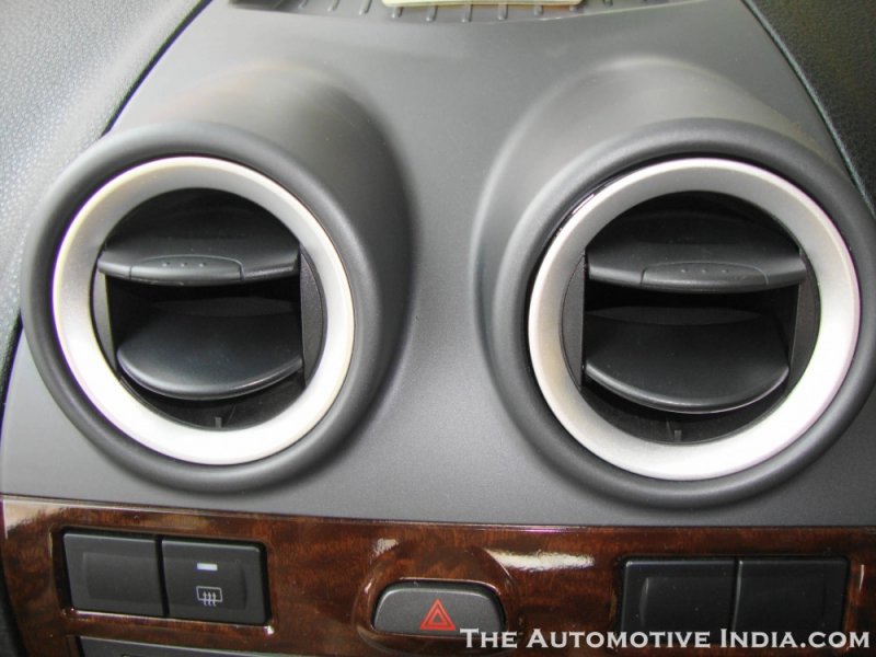 ford-fiesta-classic-ac-vents.jpg