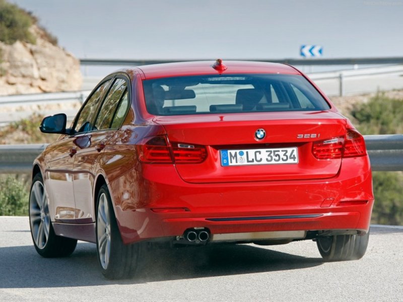 BMW-3-Series_2012_1024x768_wallpaper_63.jpg