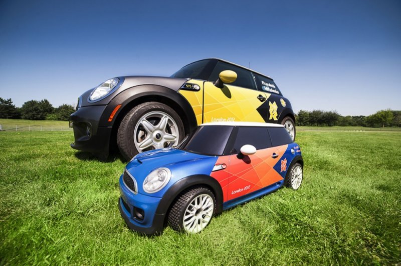 mini-cooper-rc-car-4.jpg