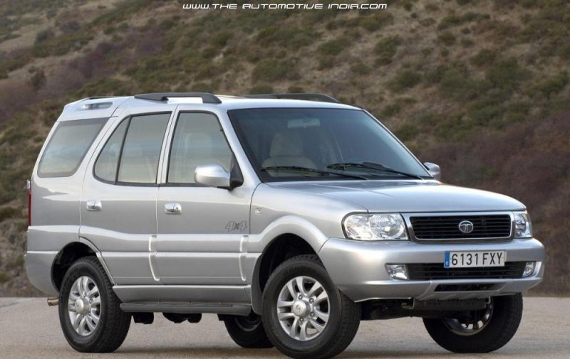 Tata-Safari-Arctic-Silver.jpg