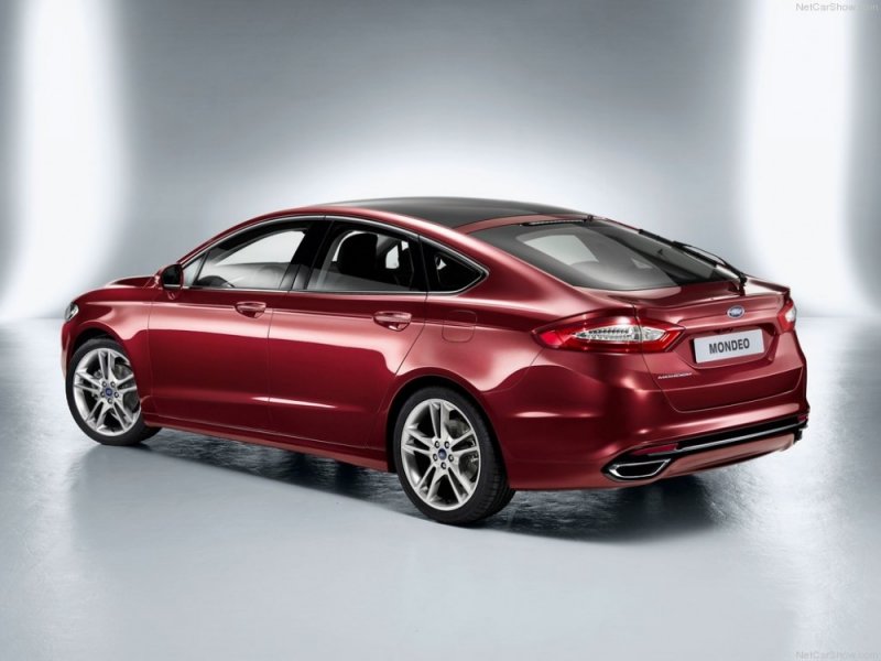 Ford-Mondeo_2013_1024x768_wallpaper_07.jpg