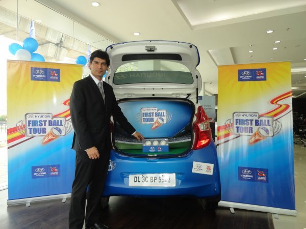 SetWidth600-Mr.-Nalin-Kapoor-Sr.-General-Manager-Group-Head-Marketing-HMIL-at-the-Preview-of-ICC.JPG