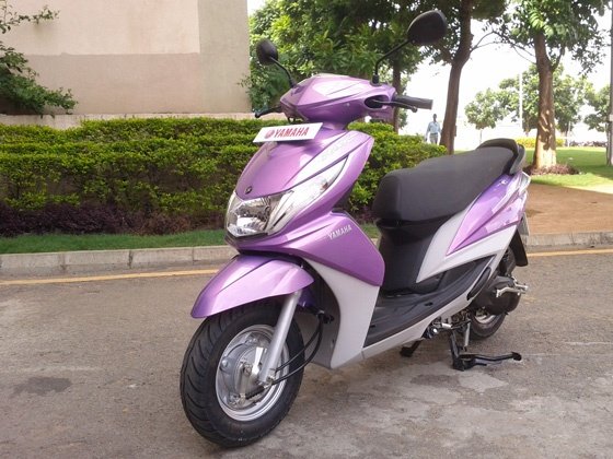 yamaha-ray-launched-.jpg