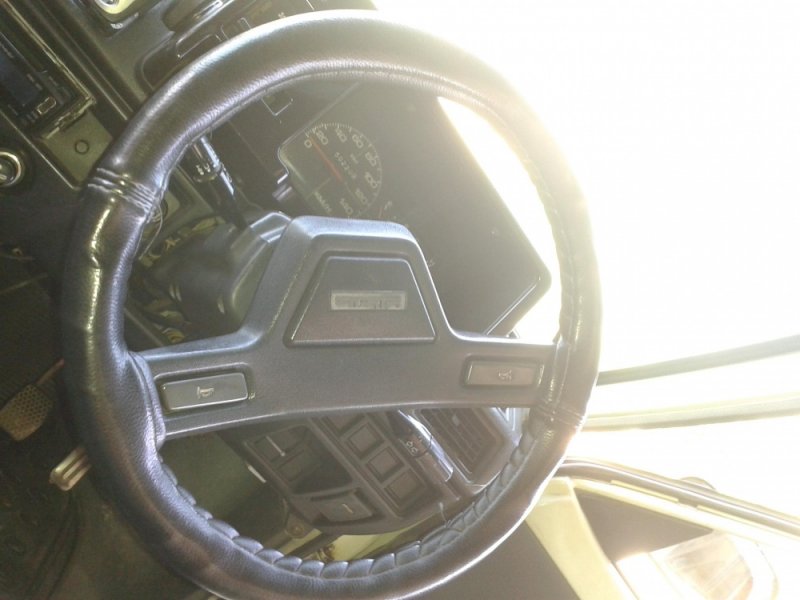 steering wheel.jpg