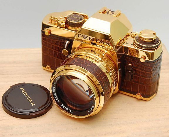 Pentax LX Special Gold Edition Price  $ 30,000.jpg