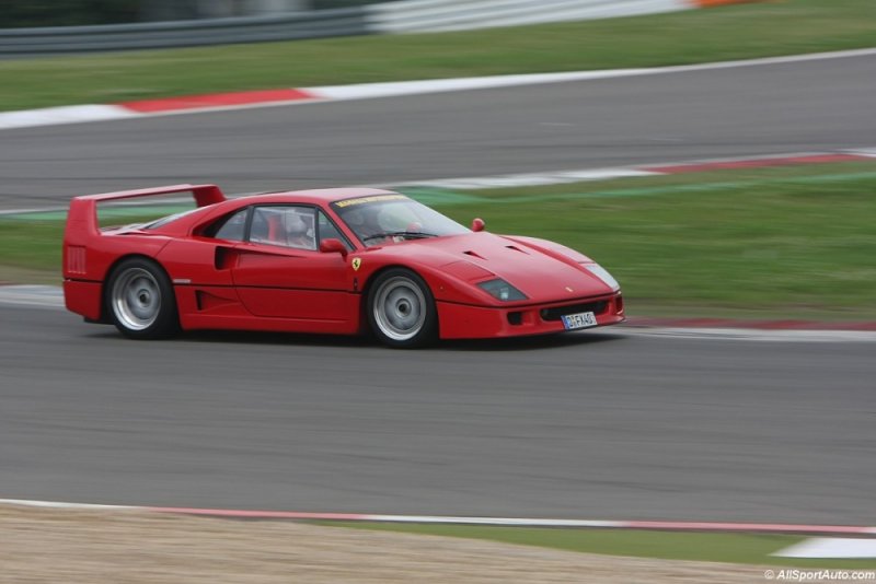 ferrari-f40-nurburgring_11_sb.jpg