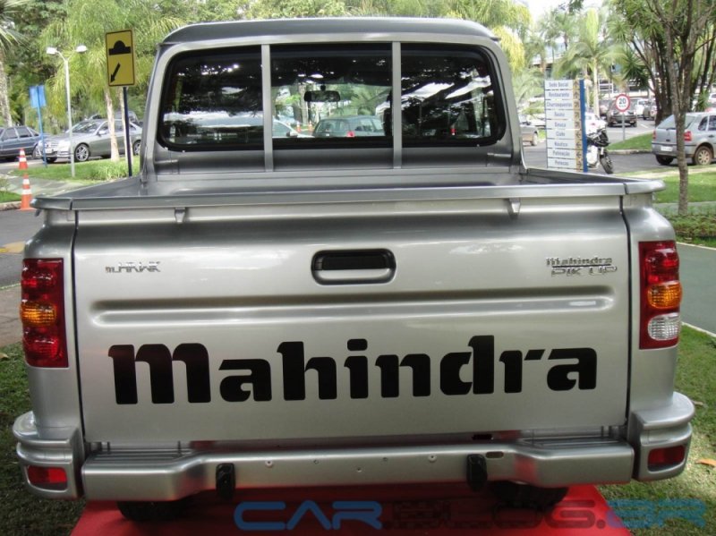 Mahindra-Pick-Up-truck-3.jpg