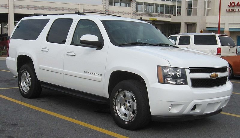 800px-07-08_Chevrolet_Suburban_LT.jpg