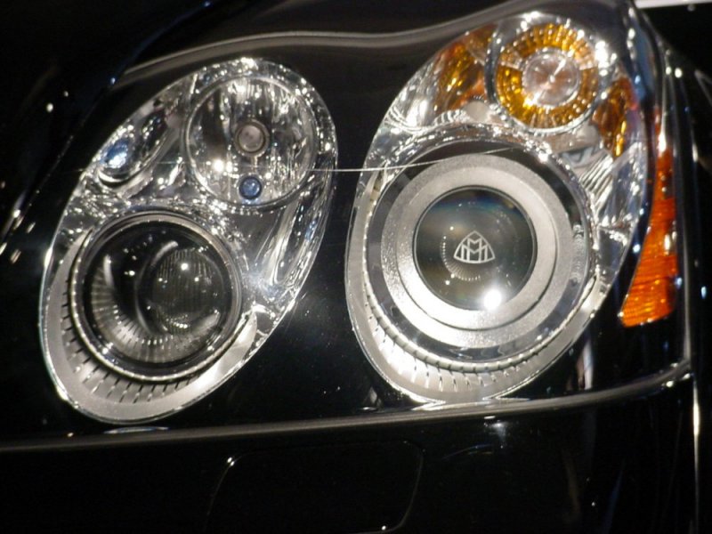 maybach_headlamps.jpg