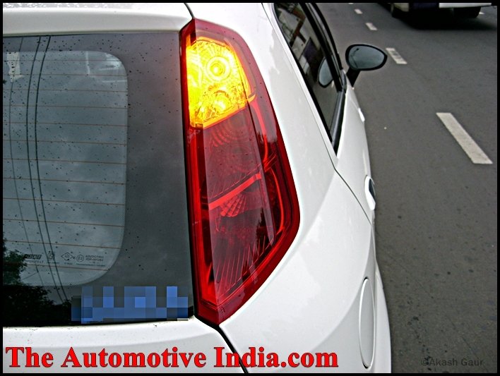 Punto Taillamps.JPG