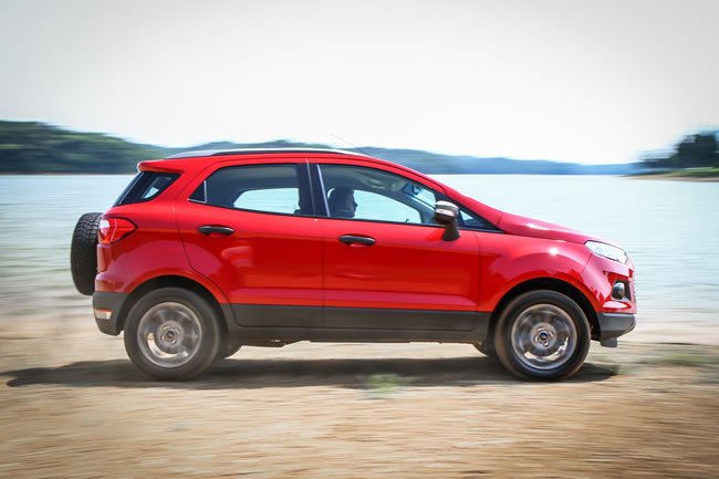 Ford-Ecosport-lateral-invertida (1).jpg