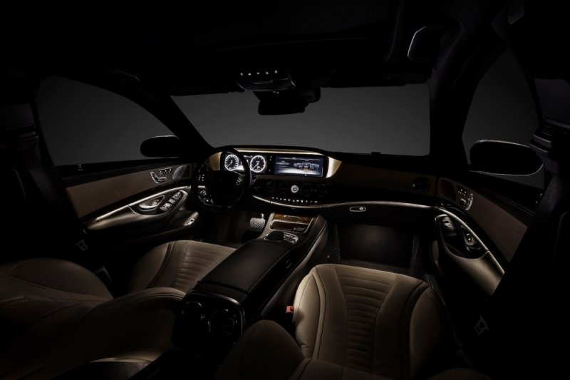 2014-Mercedes-S-Class-dashboard1.jpg