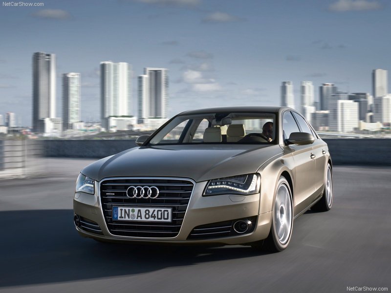 Audi-A8_2011_800x600_wallpaper_0f.jpg