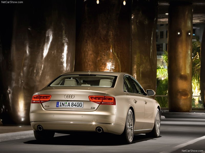 Audi-A8_2011_800x600_wallpaper_2c.jpg