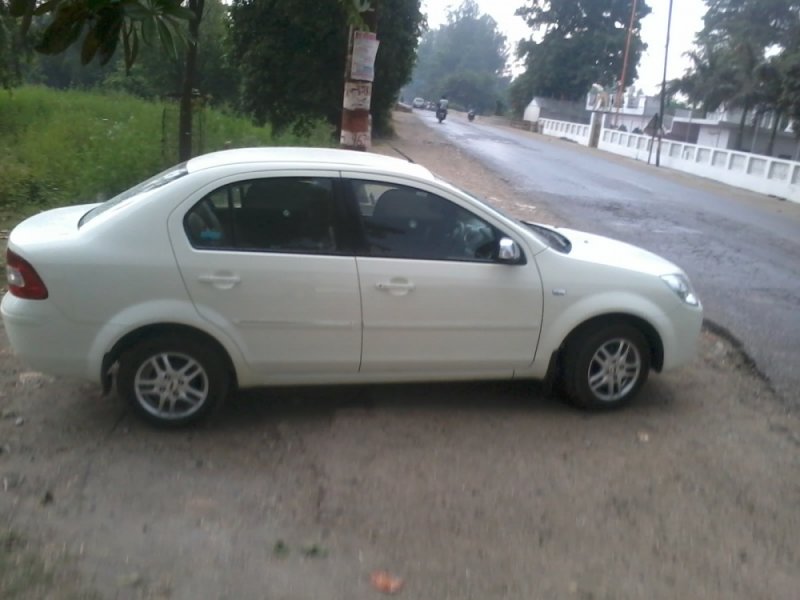 ford-fiesta-saharanpur.jpg