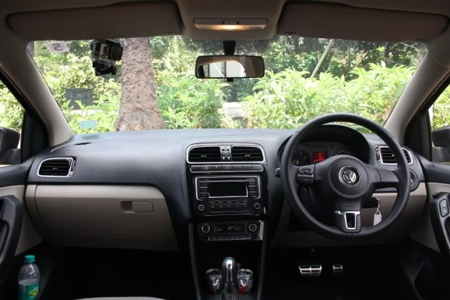 VW-Polo-GT-TSI-dashboard.jpg