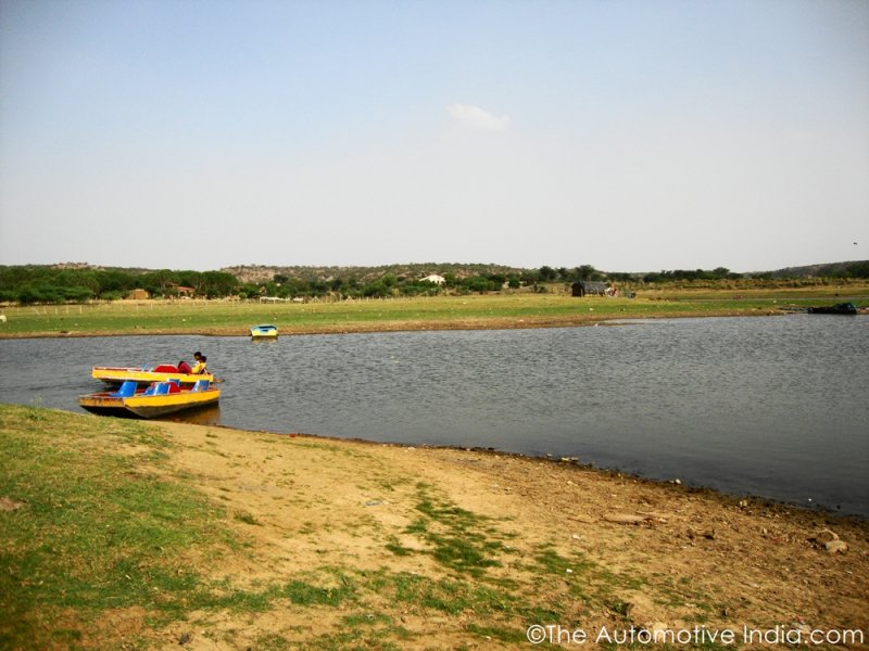 Damdama-Lake-Gurgaon.JPG