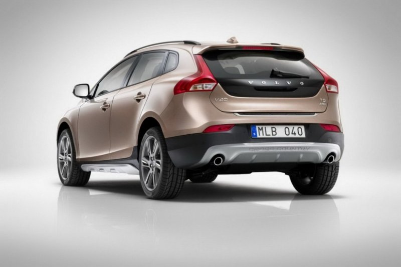 Volvo-V40-Cross-Country-2-1024x682.jpg