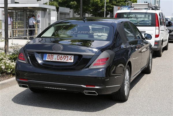 Mercedes-Benz-S-Class-Rear-view-18661.jpg